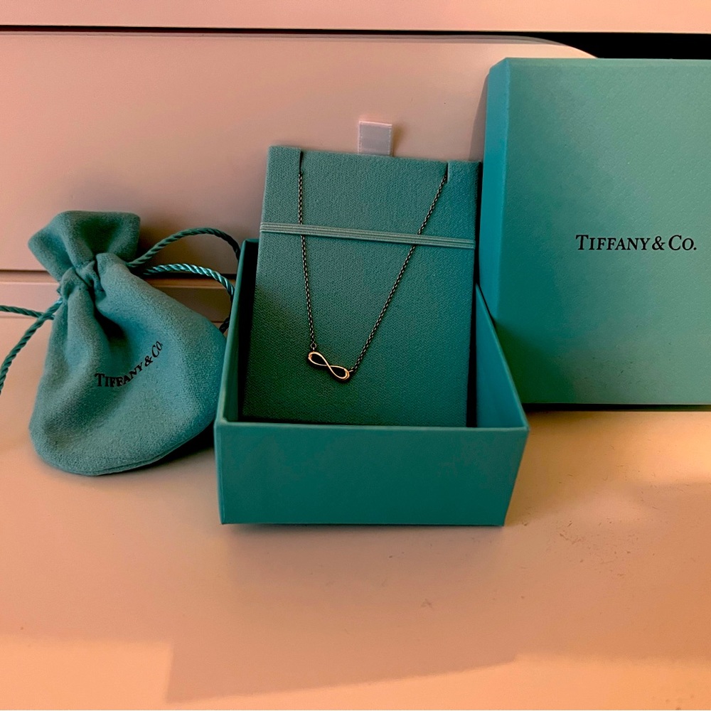 Tiffany & Co. Infinity symbol necklace